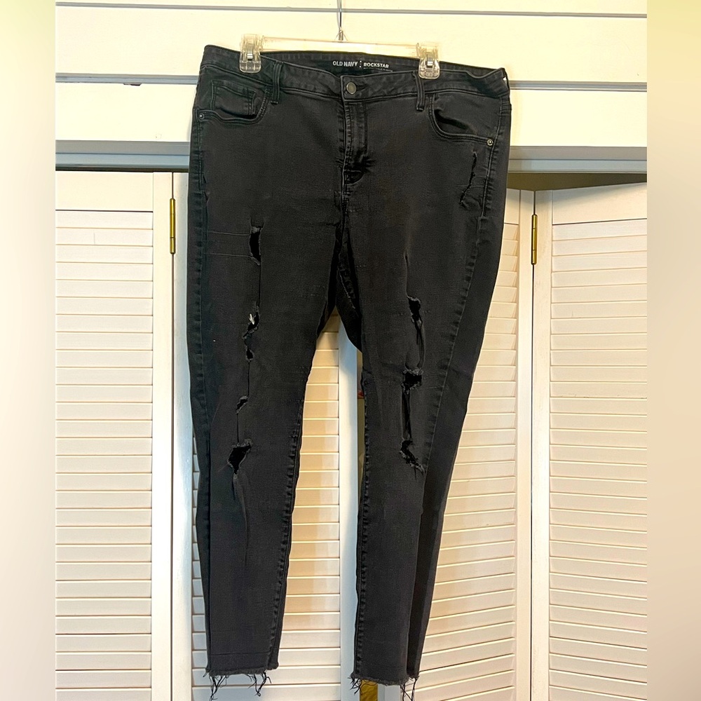 Old Navy distressed black jeans size 18